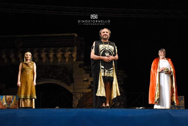 Applausi per Salvatore Guglielmino e l’insopportabile dolore di “Eracle”