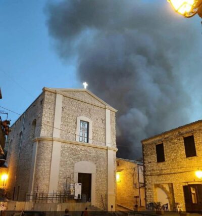 Incendi nel Palermitano: fuoco a Giuliana