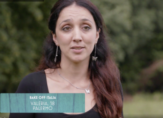 Bake Off Italia pronto a ripartire: tra i concorrenti la cantante lirica siciliana Valeria