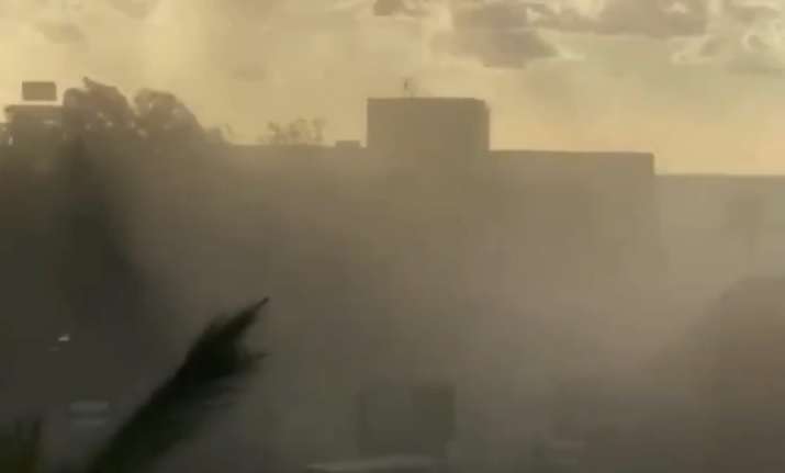 Tromba d’aria marina a Cefalù, choc e fuggi fuggi tra i bagnanti – VIDEO