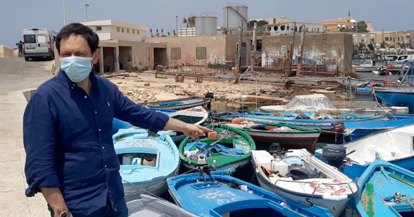 Lampedusa, l’assessore Razza parla dall’isola: “Oltre all’emergenza migranti c’è quella sanitaria”