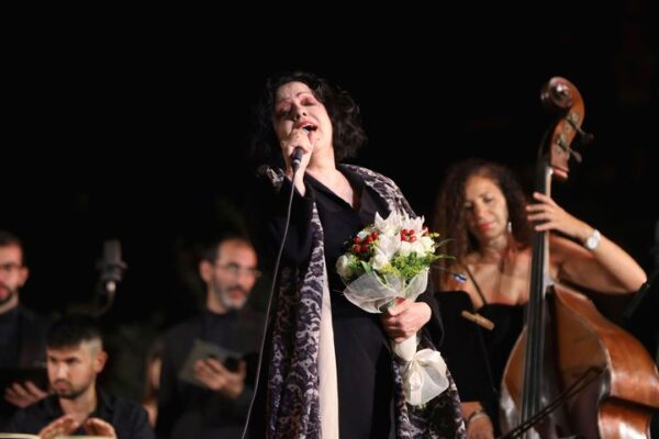 Catania tra musica pop e classica: applausi per il concerto di Antonella Ruggiero alla Villa Bellini