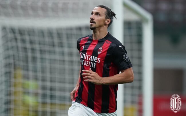 Milan, dopo il difensore Duarte anche Ibrahimovic è positivo: posto in quarantena domiciliare