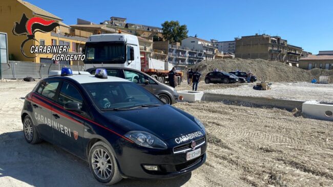 Blitz in cantiere edile, lavoratori in nero e sicurezza inesistente: 5 denunciati, oltre 130mila euro di sanzioni