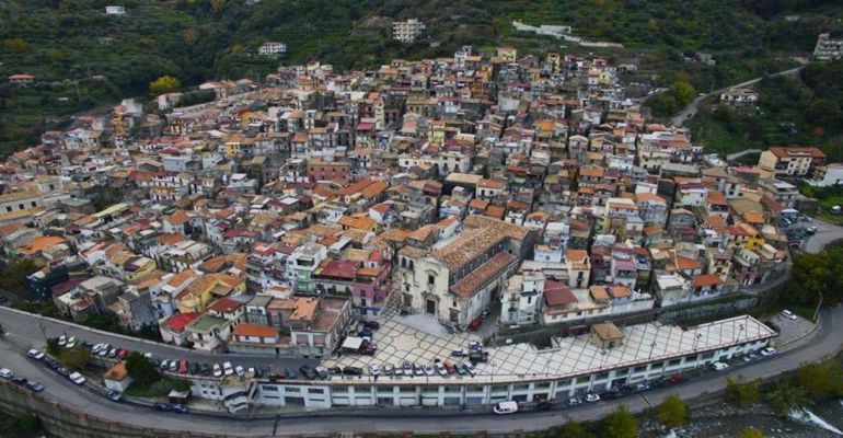 Chiusa il 3 e il 4 settembre al transito la S.P.A Fiumedinisi-Santissima: info per i viaggiatori