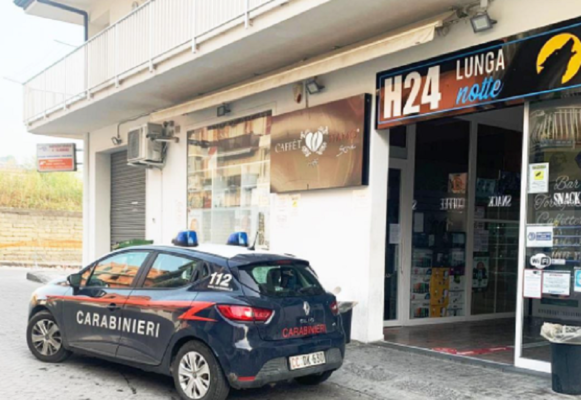Maxi multa per una 32enne del Catanese: il suo locale in via Garibaldi vendeva alcolici a ogni ora