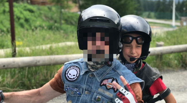 Stavo male e tu non lo hai capito”: papà spara al figlioletto e si toglie la vita, prima pubblica una lettera d’addio