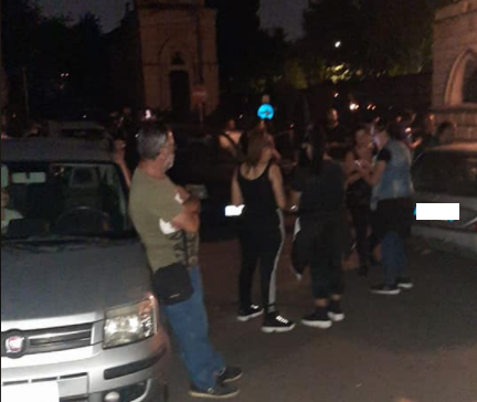 Scene da film al cimitero di Catania, gruppo di cittadini rimangono chiusi all’interno. “Liberati dopo 50 minuti di attesa”