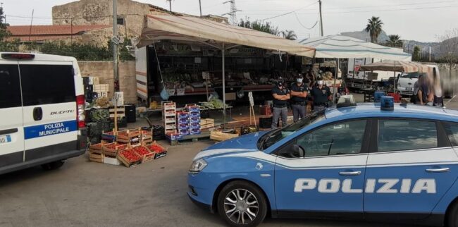 Controlli amministrativi, violazioni accertate dalla polizia: sequestrate oltre due tonnellate di ortofrutta