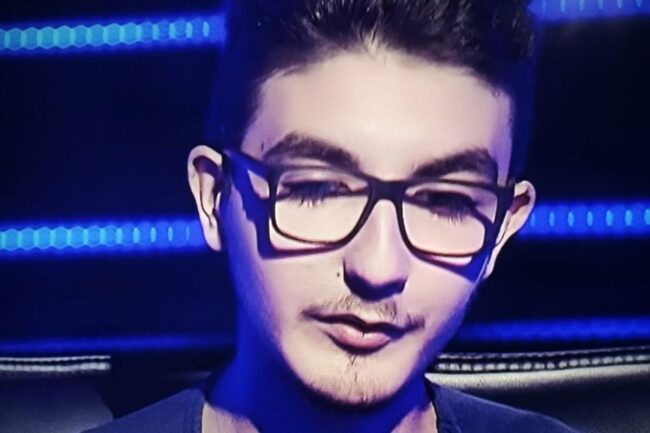 Giovane siciliano tenta la “scalata verso il milione”: il 18enne Kris Caraccioli protagonista di “Chi vuole essere milionario”