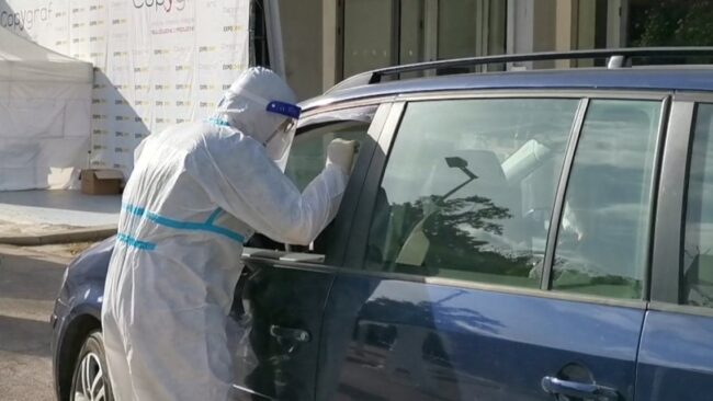 Palermo, tamponi rapidi al drive in della Fiera del Mediterraneo: scoperti 50 positivi al Covid-19