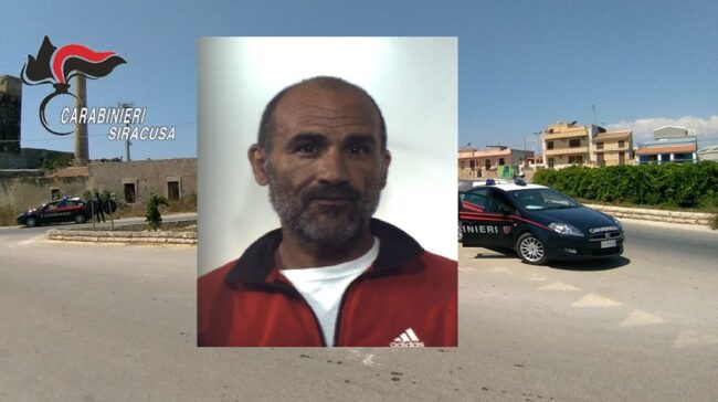 Finestrino rotto e borsa rubata, carabiniere in vacanza lo insegue: arrestato ladro con il Reddito di Cittadinanza