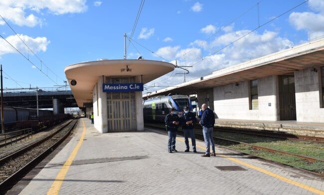 Uomo denuncia il furto del proprio motorino, il ladro: “Era per vendetta, lui mi ha preso il telefono”