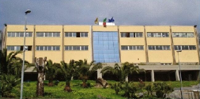 Coronavirus al “E.Fermi-F.Eredia” di Catania, lezioni sospese: positivo componente dello staff di dirigenza