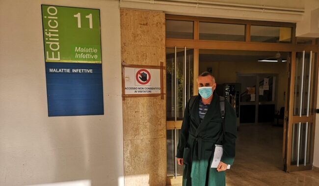 Zona rossa in Sicilia, sindaco Agnello dimesso dall’ospedale: “I medici sono eroi, ora sto meglio ma sono ancora positivo”
