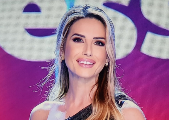 Coronavirus, altro contagio nel mondo della tv italiana. Positiva la giornalista Giorgia Rossi: “Sono a casa”