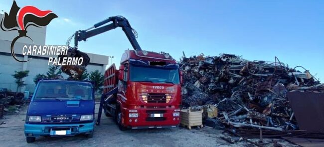 Beccati mentre tentano di rubare quintali di materiale ferroso: in manette 6 soggetti
