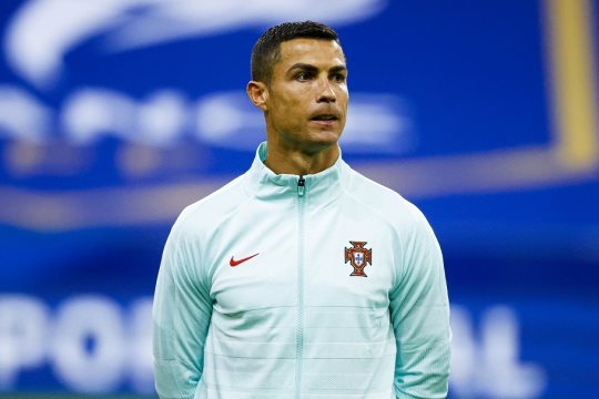 Cristiano Ronaldo positivo in Nazionale, la Federazione portoghese: “Sta bene e non presenta sintomi”