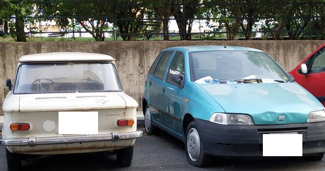 Catania, nel quartiere Borgo-Sanzio sempre più veicoli abbandonati. La segnalazione del Comitato Cittadino Vulcania – FOTO