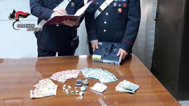 Abitazione “bunker” con 9 telecamere: spacciatore arrestato grazie ai militari che fingono un trasloco