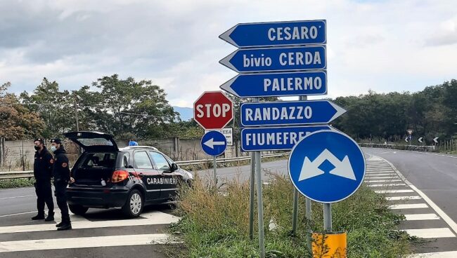 Viola zona rossa nel Catanese ed è positivo al Covid: denuncia per delitto colposo a un 32enne
