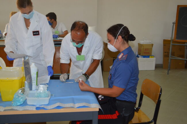 “Sicuri per la tua sicurezza”, campagna di test sierologici per i carabinieri in Sicilia