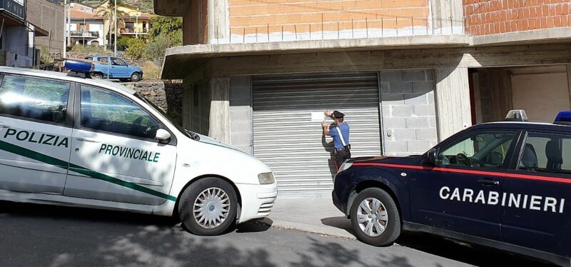 Controlli nel Catanese, sequestrate due officine abusive nella stessa strada: titolari denunciati