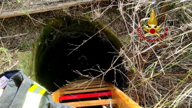 Santa Venerina, intervento di soccorso per una persona in un pozzo in via Pennisi