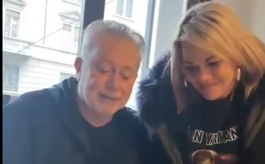 Lele Mora firma contratto con Angela da Mondello: “Ha sofferto tanto, un minuto di visibilità va dato a tutti”