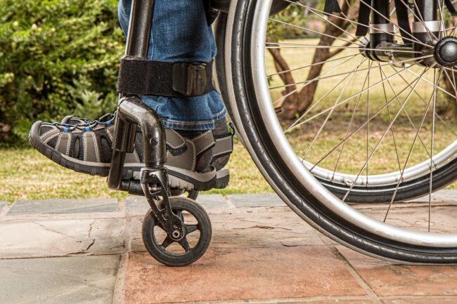 Disabili, due milioni di euro per i caregiver familiari