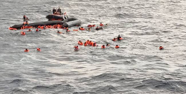 Immigrazione clandestina e naufragio: individuato un presunto scafista di 21 anni