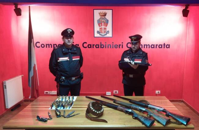 Cacciatori nel mirino dei controlli: catanesi beccati fuori dal Comune e con fucili vietati, sanzioni salate