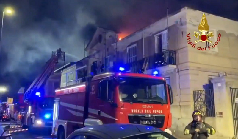 Notte di paura e tensione, divampa incendio in un appartamento: evacuate cinque famiglie a Giostra