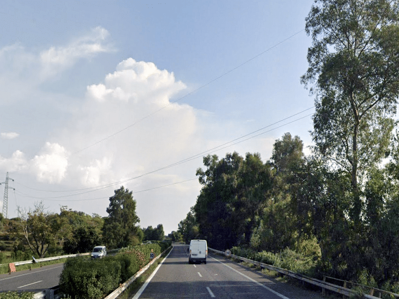 Autostrada A18 Messina-Catania, taglio alberi e rami: ridotta la carreggiata in direzione del capoluogo peloritano