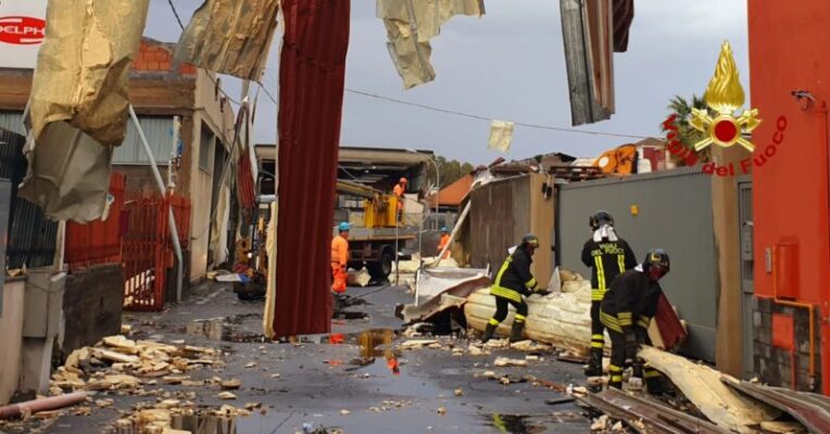 Catania “in ginocchio” per il maltempo, dalla messa in sicurezza allo stato di calamità: FOTO e VIDEO degli interventi