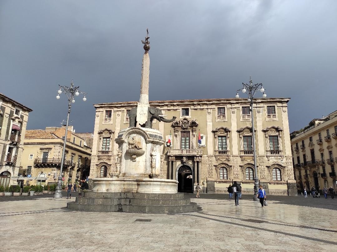 Catania, pedonalizzazione del centro storico anche a novembre: la MAPPA delle aree chiuse al traffico