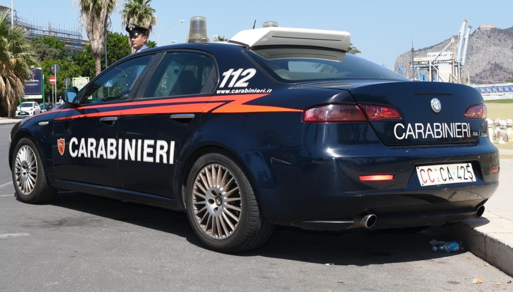 Spaccio a Palermo: volto noto arrestato per detenzione. Cocaina, hashish e marijuana in casa