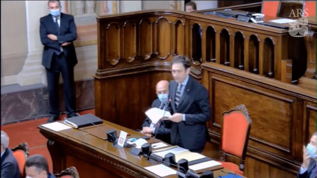 Sicilia, respinta la mozione di censura all’assessore Razza: “Molto facile puntare l’indice su cui lavora” – Il VIDEO dell’intervento all’Ars