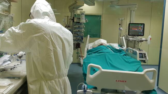 Incidente nel Catanese, coinvolto un 20enne: in codice rosso al Cannizzaro