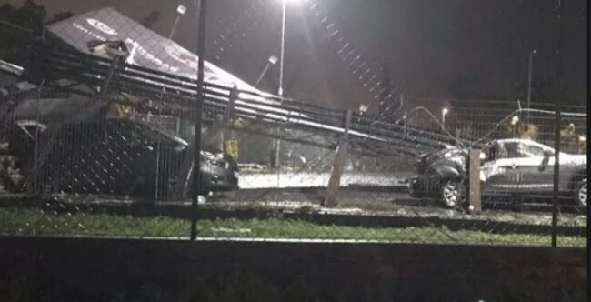 Tromba d’aria, all’aeroporto di Catania si contano i danni: pista chiusa, disagi all’attività aeronautica