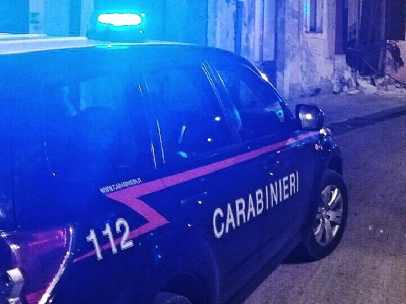 Operazione dei carabinieri, pacco sospetto ricevuto da un corriere: arrestati due ventenni