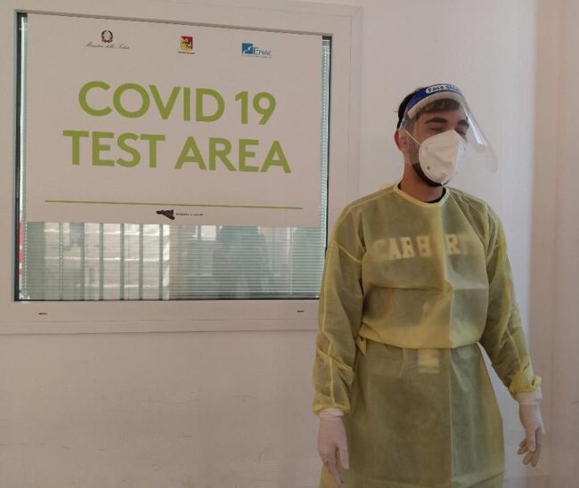 Caos all’aeroporto di Catania, marocchino si presenta al check-in positivo al Coronavirus: isolato e denunciato