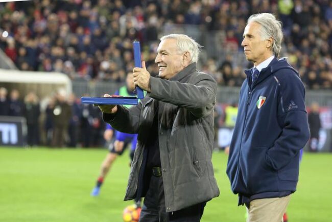 Paura per Gigi Riva, infortunio in casa a seguito di una caduta: sarebbe in buone condizioni di salute