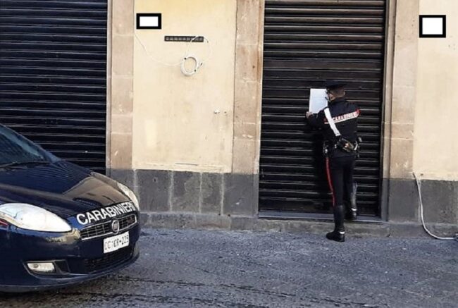 Catania, clienti senza mascherina: chiuso un bar di via Vittorio Emanuele, sanzioni per 4 clienti