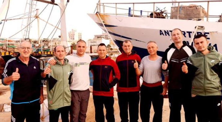 Pescatori siciliani sequestrati in Libia, arrivo previsto per domani alle 8\10: “Non dovevamo guardarli negli occhi”