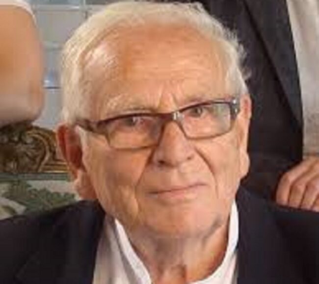 È morto Pierre Cardin, lo stilista lungimirante alla portata di tutti: la sua carriera