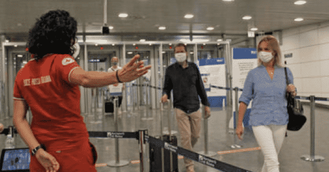 Coronavirus Natale, la Sicilia si prepara ai rientri dalle altre regioni: test negli aeroporti e nuovi drive-in