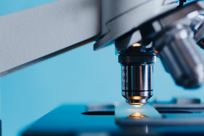 Covid Italia, variante inglese: cos’è e perché è più contagiosa e più letale