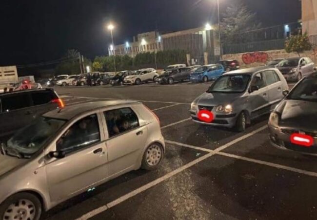 Terremoto in Sicilia, tra paura e vecchi ricordi: in tanti decidono di trascorrere la notte in macchina