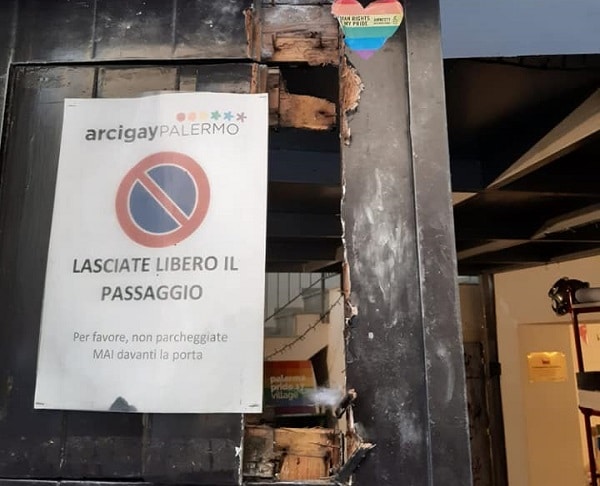 Furto nella sede Arcigay Palermo, portati via dai computer ai preservativi. Ghezzi: “Danno economico ingente”
